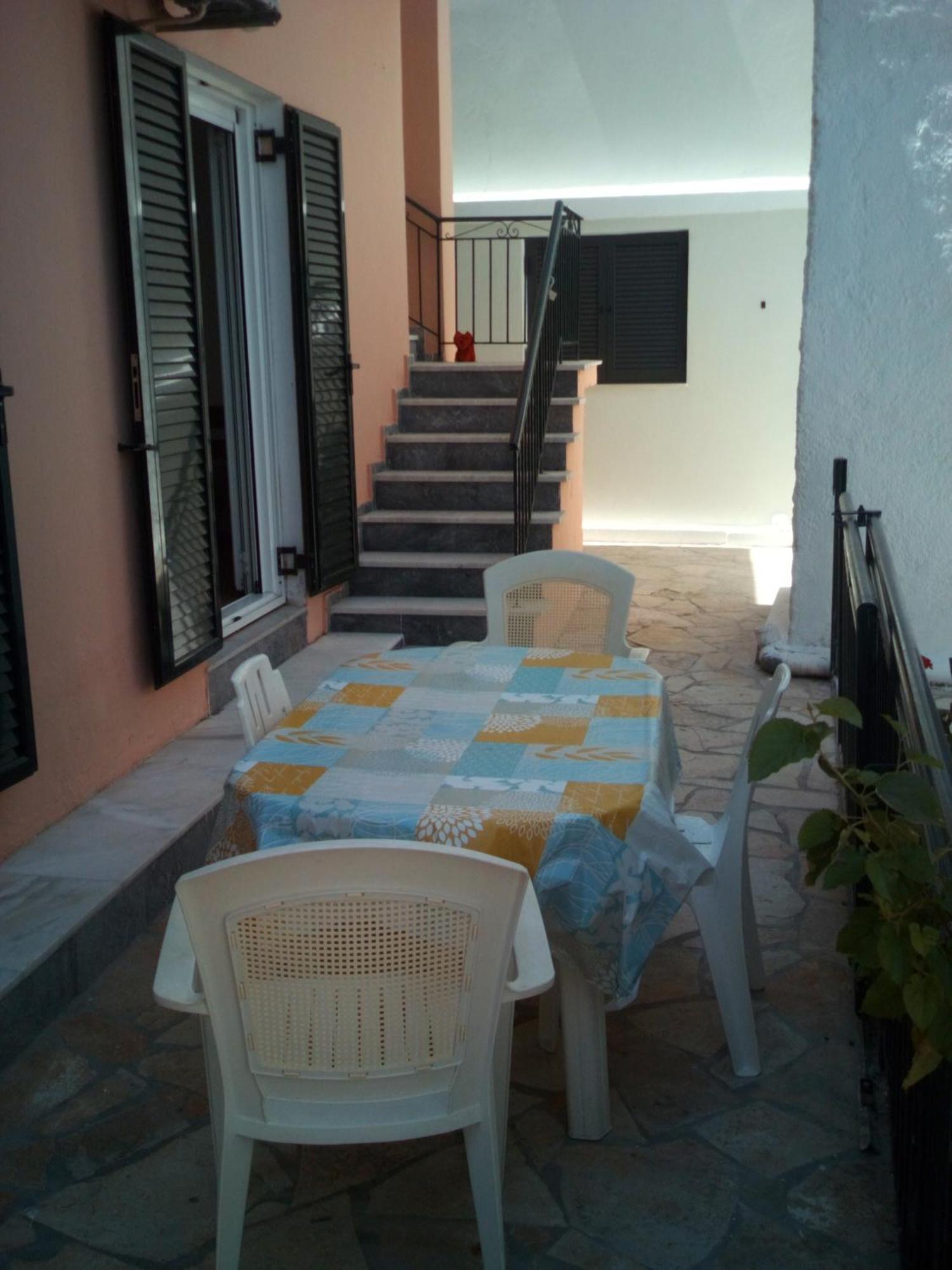 Georgia Beach Apartments Mesongi Luaran gambar